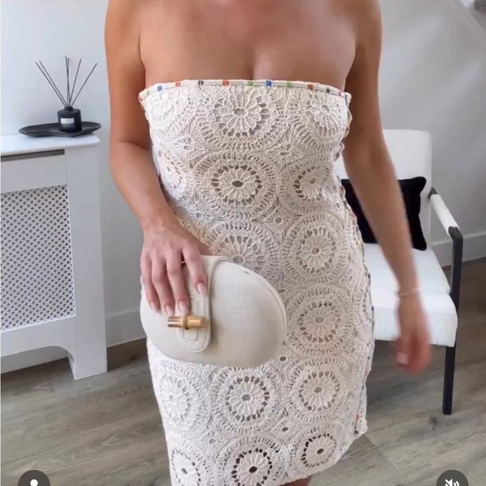 ZARA BLOGGER FAVORITE STRAPLESS CROCHET DRESS
